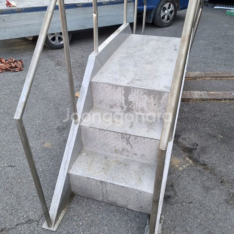 컨베어 건널다리, 스텐 건널계단--3