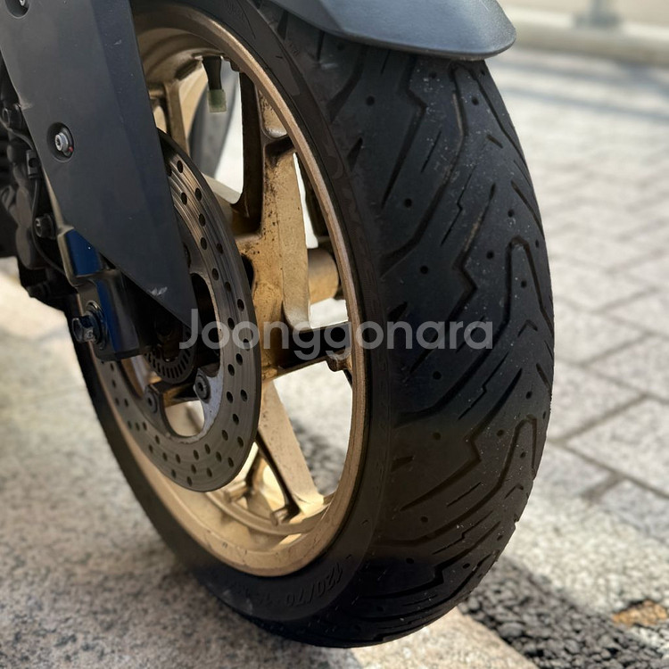 부산 2020년식 엑스맥스 300--2