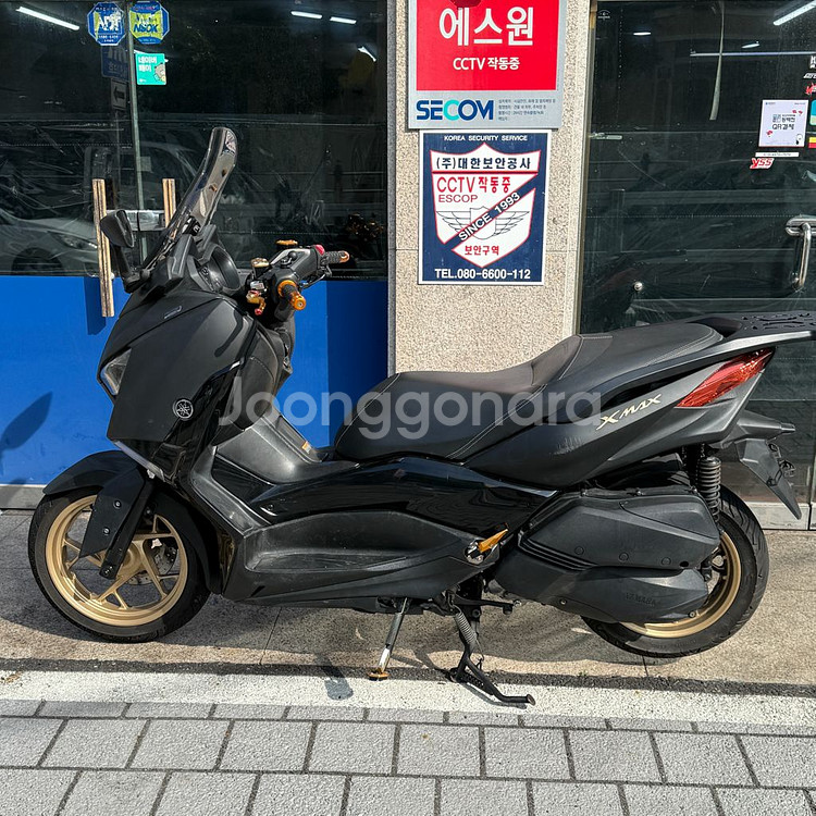 부산 2020년식 엑스맥스 300--8