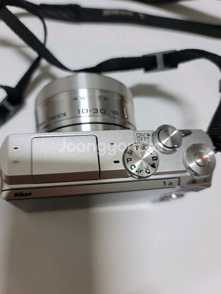 니콘 Nikon1 J5 + 10-30mm 포함--1