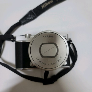 니콘 Nikon1 J5 + 10-30mm 포함