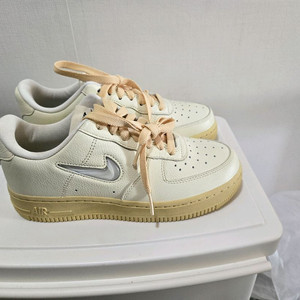 나이키 에어포스1 07 로우 LX 여성 Coconut