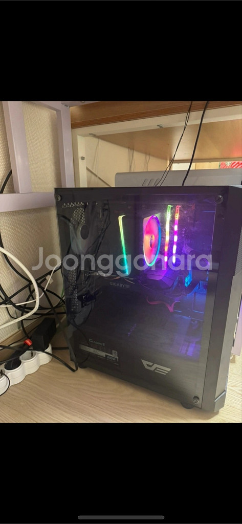 컴퓨터 본체+lg게이밍모니터+lg일반모니터--2