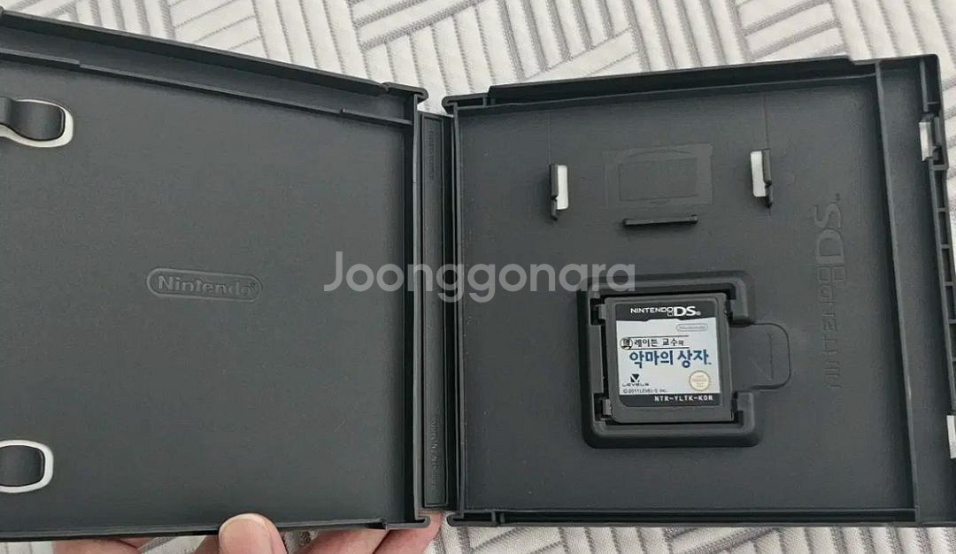 닌텐도 레이튼교수와 악마의상자칩--1