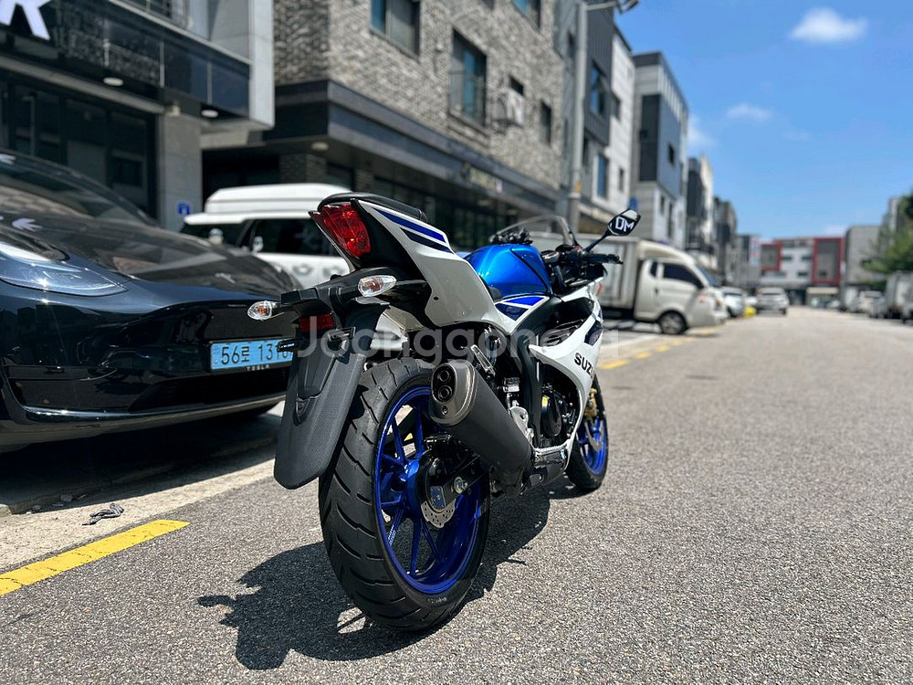 스즈키 GSX-R125 25년 2천km 2CH블박차량--2