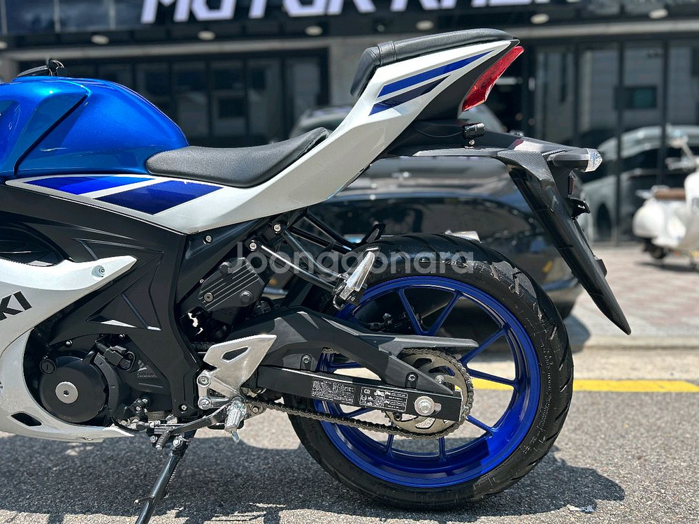 스즈키 GSX-R125 25년 2천km 2CH블박차량--4
