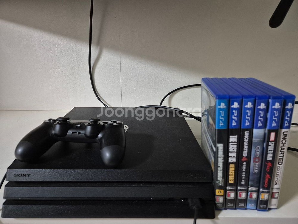ps4 + 타이틀 6개--0