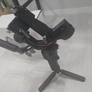 DJI RS4 Combo 짐벌