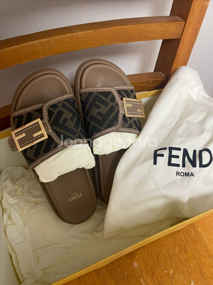 펜디 모티프 슬리퍼 35사이즈--0