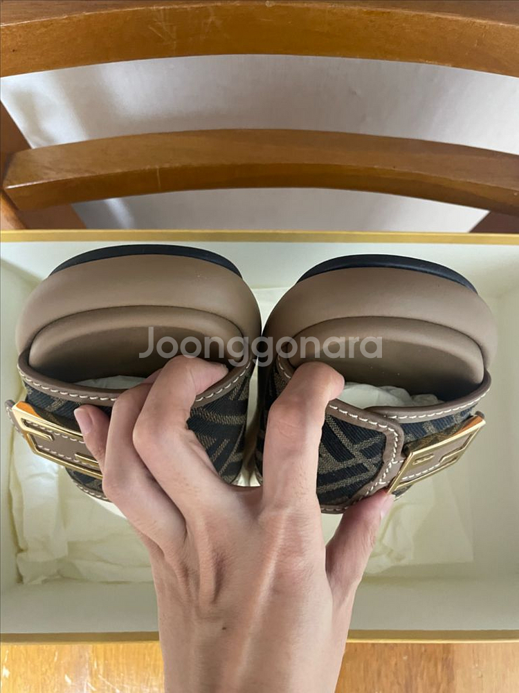 펜디 모티프 슬리퍼 35사이즈--2