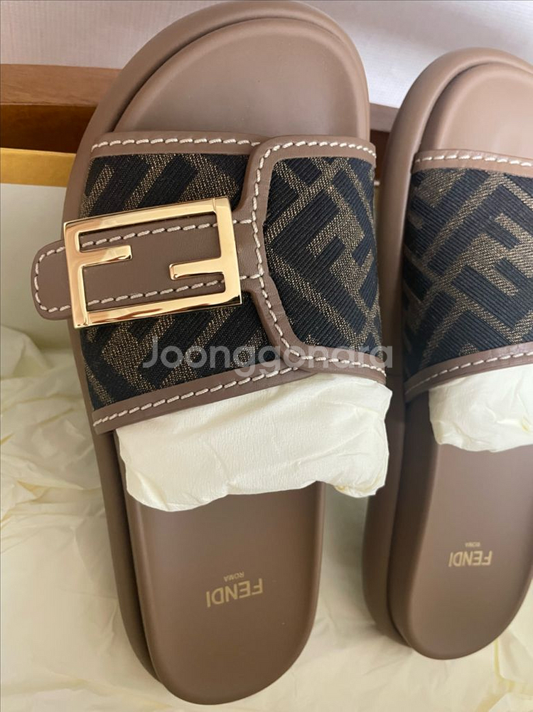 펜디 모티프 슬리퍼 35사이즈--5