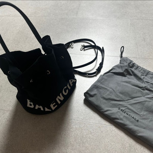 발렌시아가 버킷백 스몰