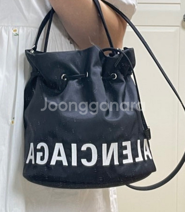 발렌시아가 버킷백 스몰--2