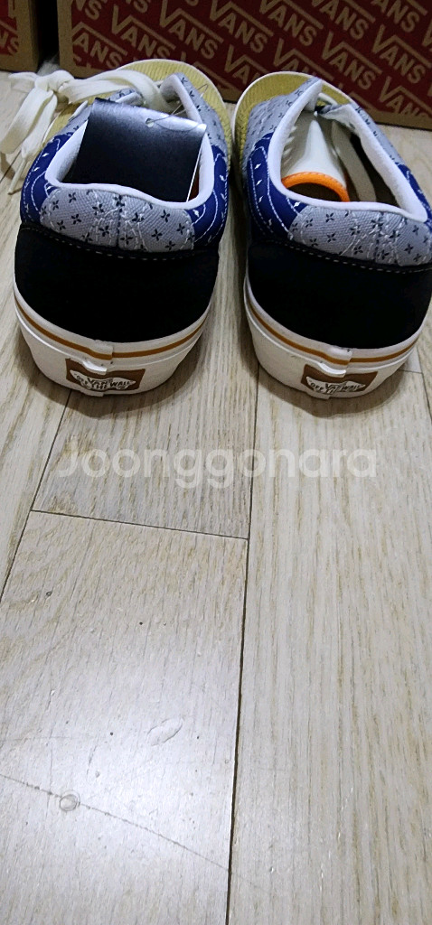 반스 에라 퀼티드 반다나 멀티 스니커즈 (새제품)--5