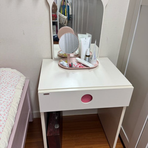 일룸 어린이 화장대