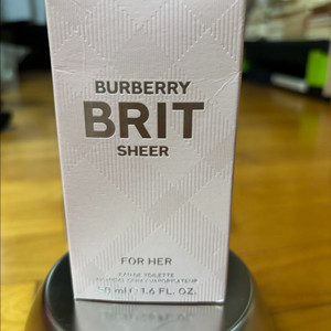 버버리 브릿 쉬어 포 허 오 드 뚜왈렛 50ml