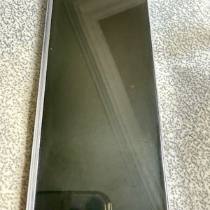 갤럭시 Z 폴드5 512GB 상태 좋은넘 판매합니다.