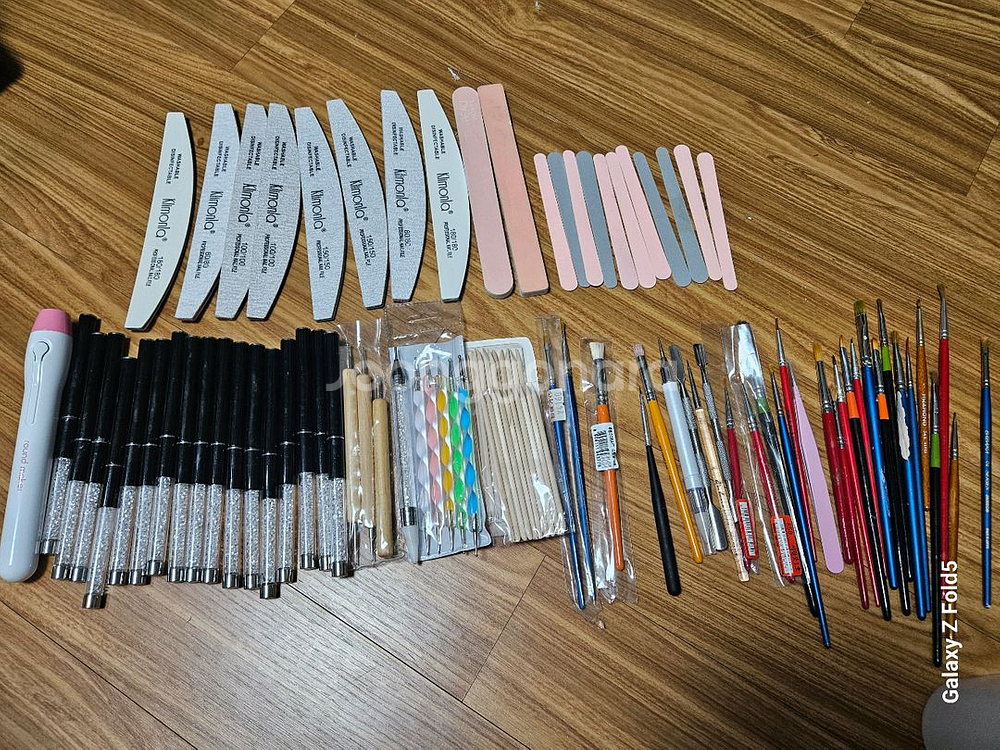 네일--0