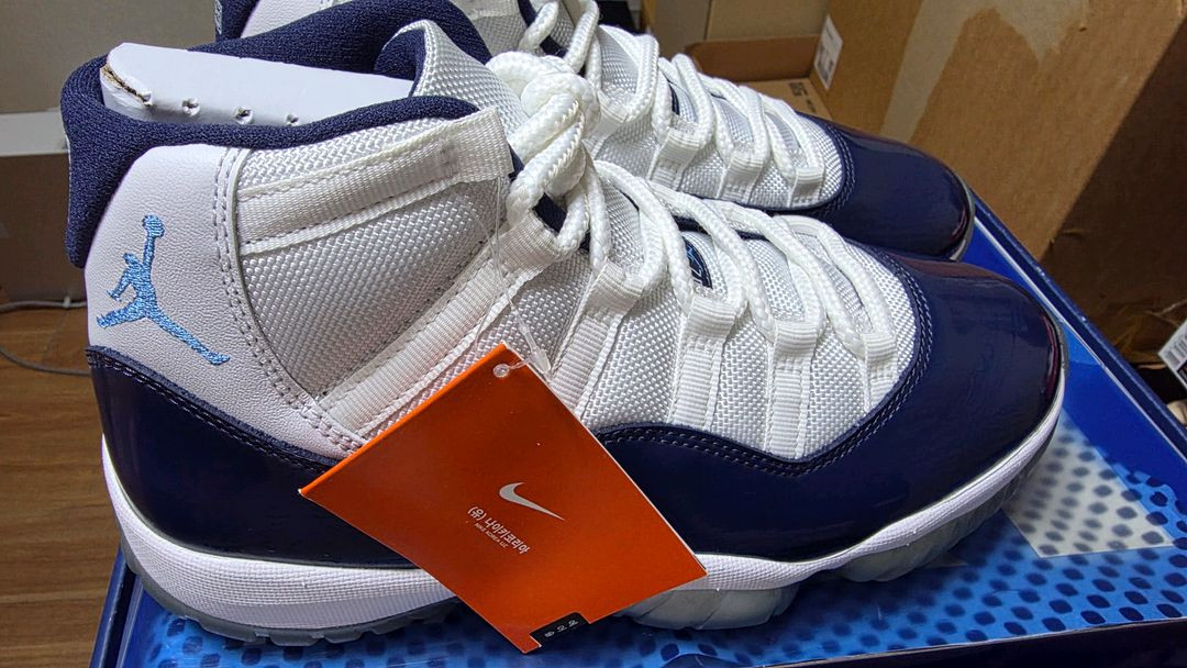 조던11 원라이크 UNC 이미지