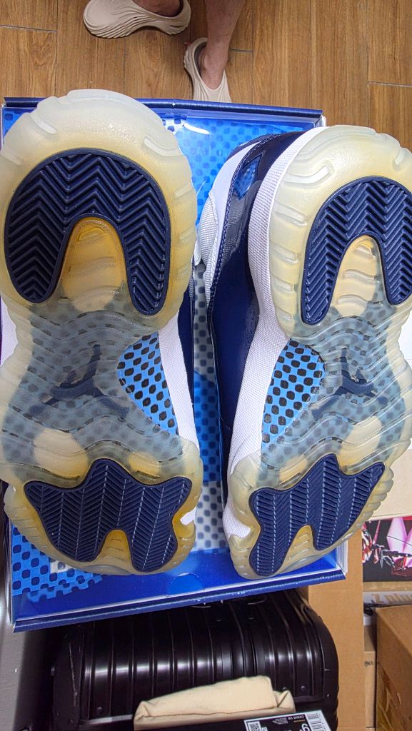 조던11 원라이크 UNC 이미지