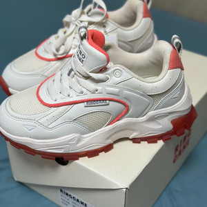 링케이크 어글리케이크 스니커즈