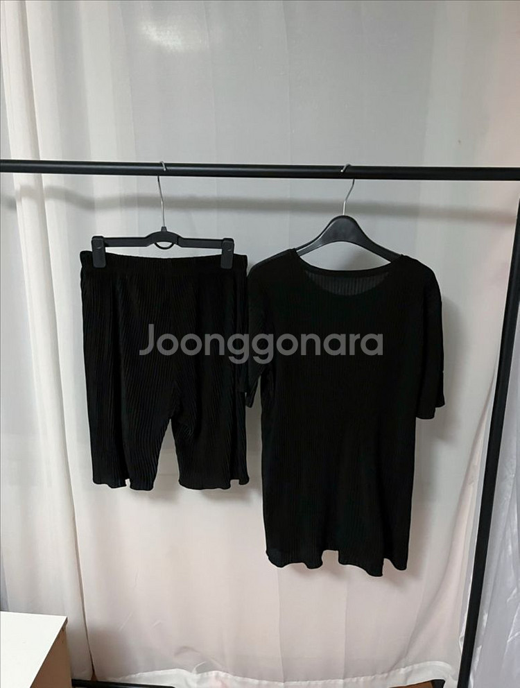 새상품) 블랙 플리츠 세트 상하의 세트 반팔상의 티셔츠--5