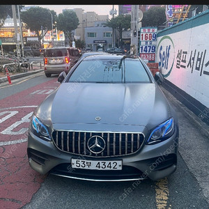 벤츠w213 e220d 쿠페팝니다