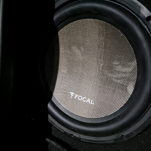 차량용 Focal 서브우퍼 30A4 & U.S. Amp
