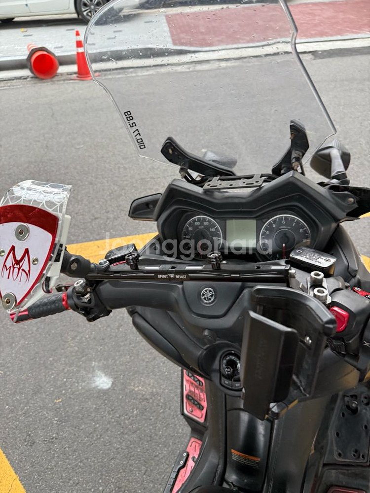 xmax300 19년식 5만키로 팝니다--3