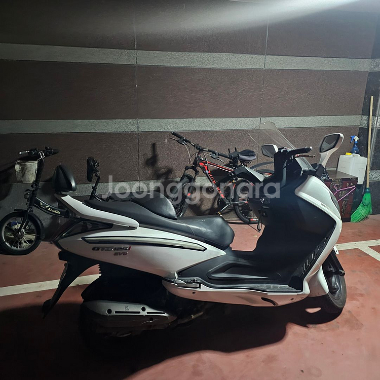 보이저125 에보판매합니다.--2