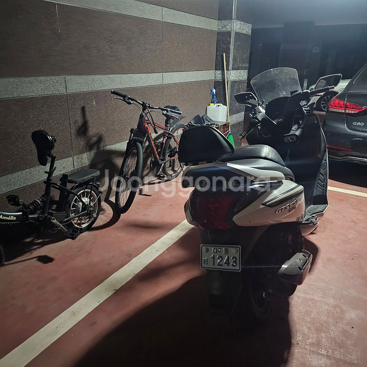 보이저125 에보판매합니다.--3