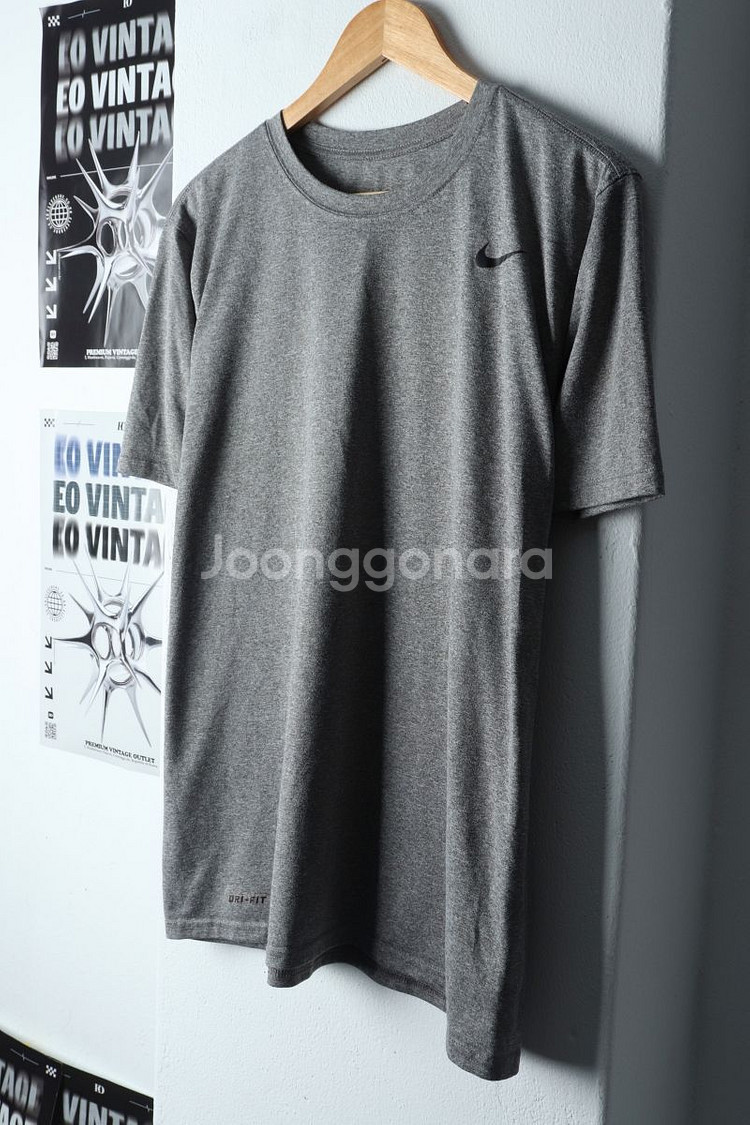(L-XL) 나이키 반팔 티셔츠 기능성 그레이--0