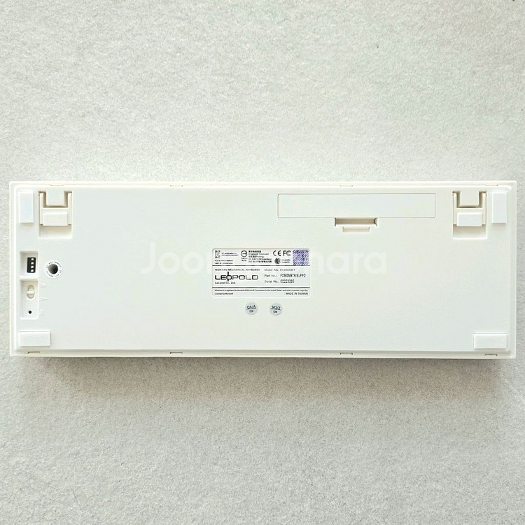 레오폴드 기계식 키보드 풀박스 (새제품)--4