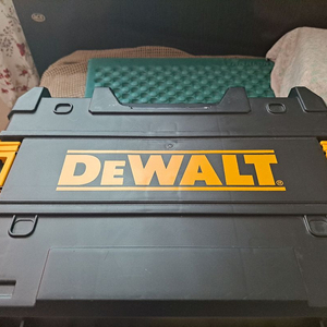 DeWalt DCF801L2 공구케이스