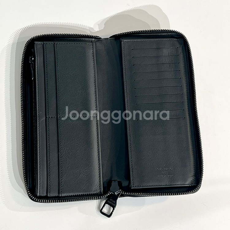 루이비통 토뤼옹 지퍼돌이 장지갑--4