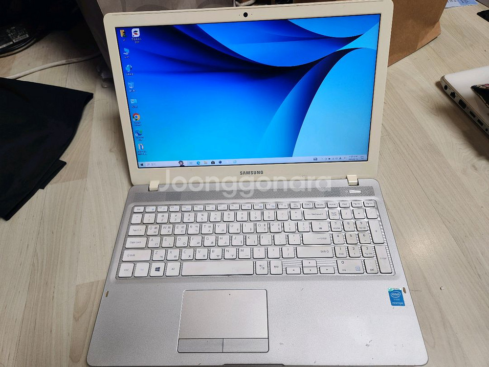 삼성노트북5 NT500R5H 팬티엄노트북팝니다--0