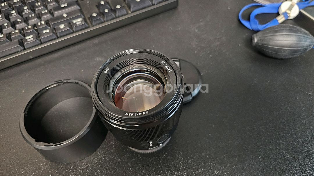 FE 85 F1.8 풀프레임 렌즈--1