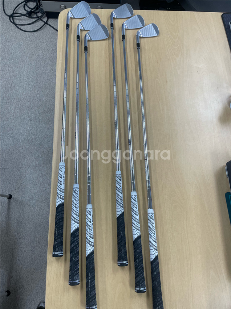 PRGR iD Forged 블랙 아이언 세트--6