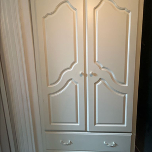 프란시아 뉴엔느 엔틱옷장 2개