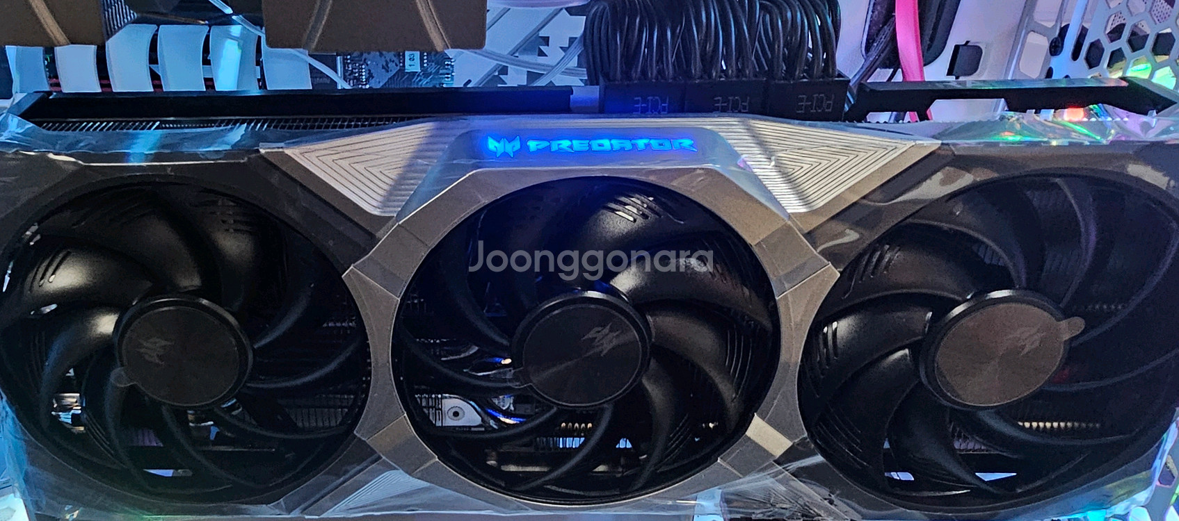 에이서 프레데터 9070xt--0