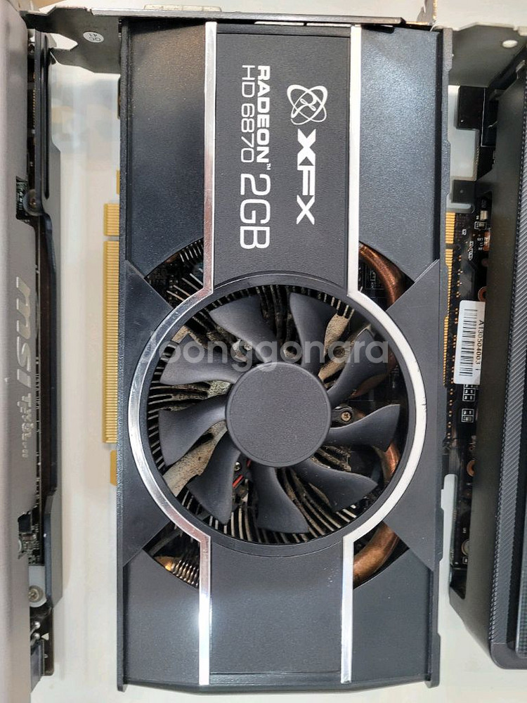gtx650ti 2개. 외 2개--2