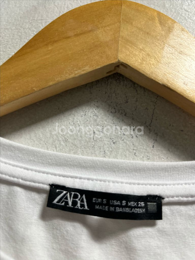 55 ZARA 자라 스판 크롭 반팔티--3