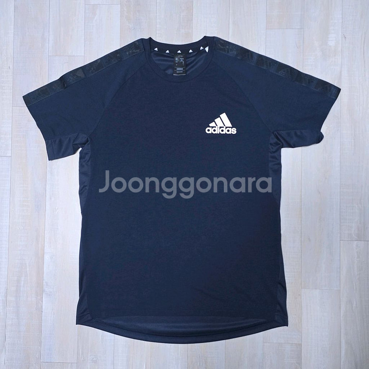아디다스 기능성 티셔츠--0
