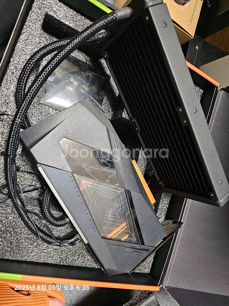 기가바이트 RTX3090 워터포스--2