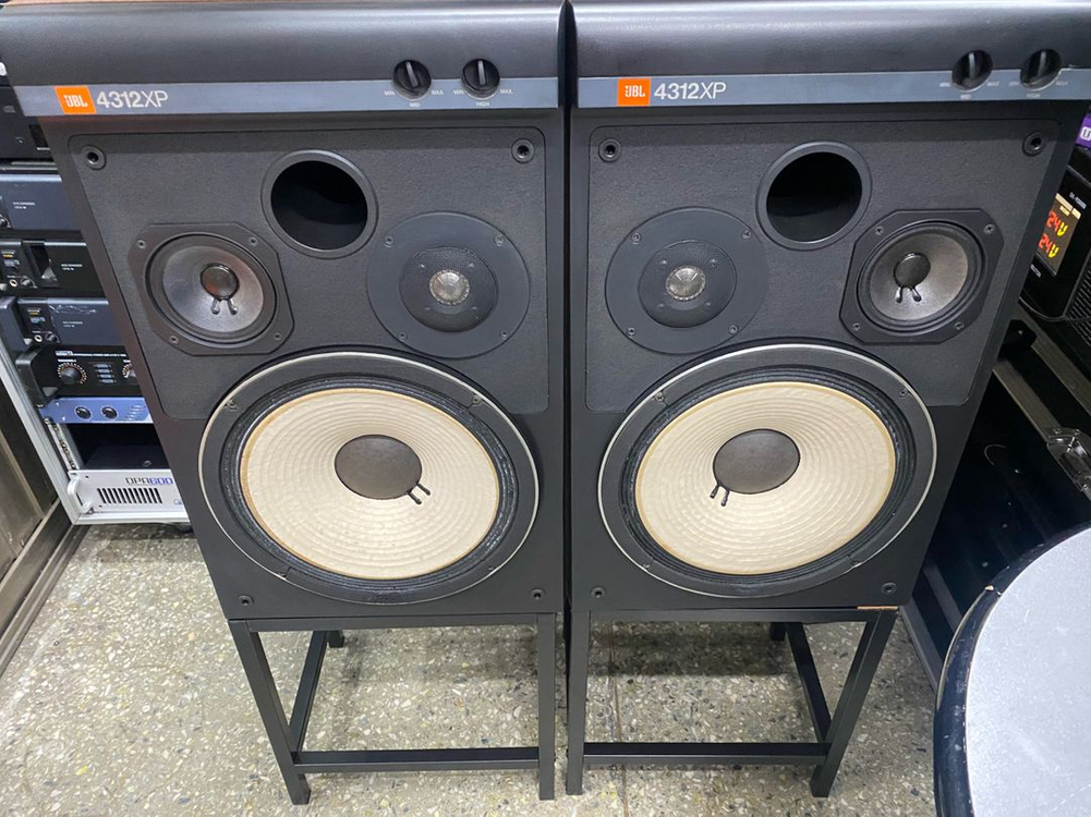 JBL 4312XP 스피커 이미지