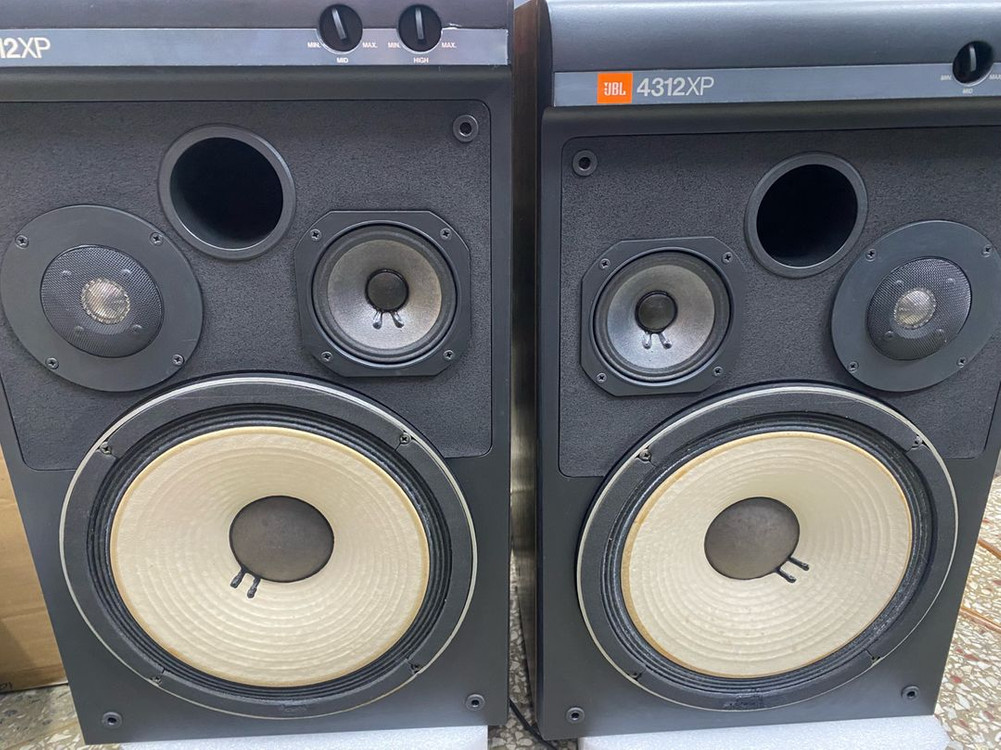 JBL 4312XP 스피커 이미지
