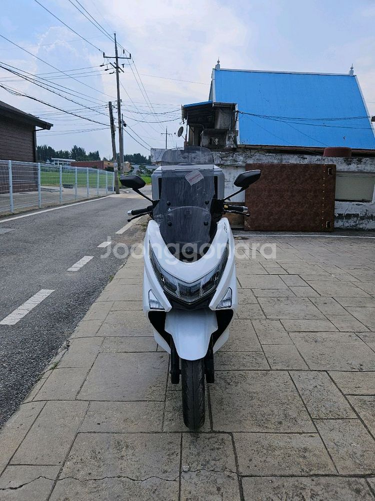 uhr125cc 오토바이파라여~~ 23년식--0