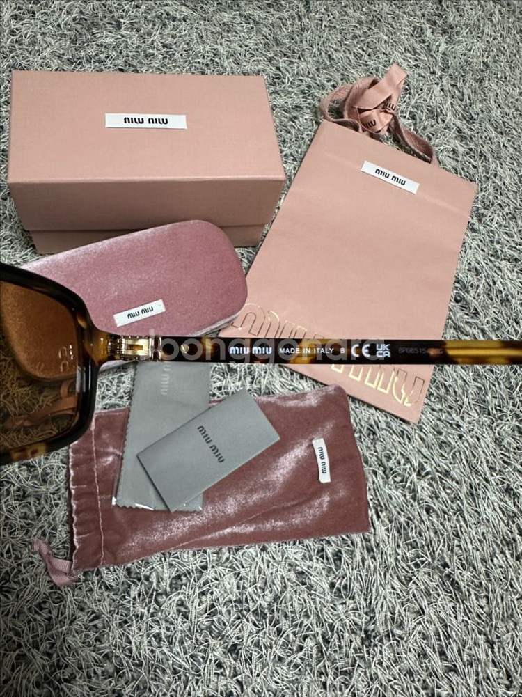 미우미우 리가드 스퀘어 선글라스--3