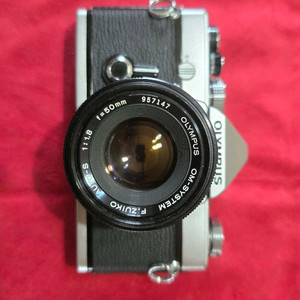 올림푸스 OM-1 필름카메라입니다