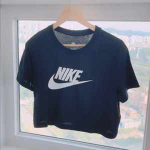 나이키 에센셜 여성 크롭 티셔츠 매장판 택달린 새상품